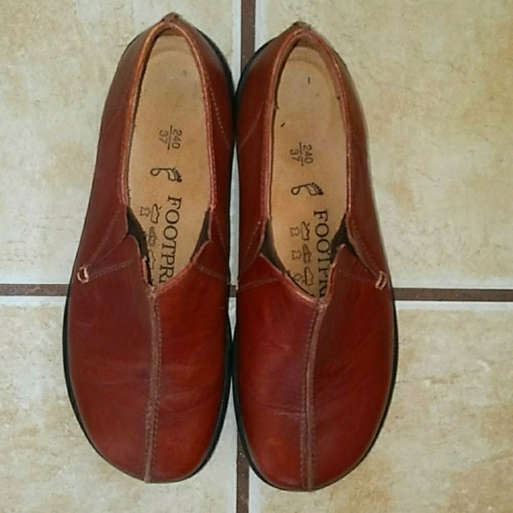 Birkenstock Shoes - Birkenstock footprints slip on closed toe shoe